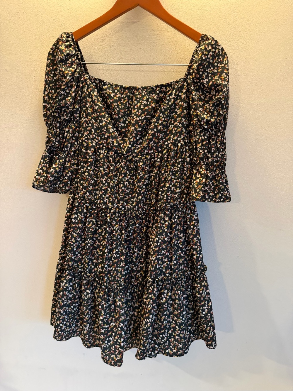 EXL New Collection Floral Tiered Mini‎ Dress Puff Sleeve Tie Back Black Small